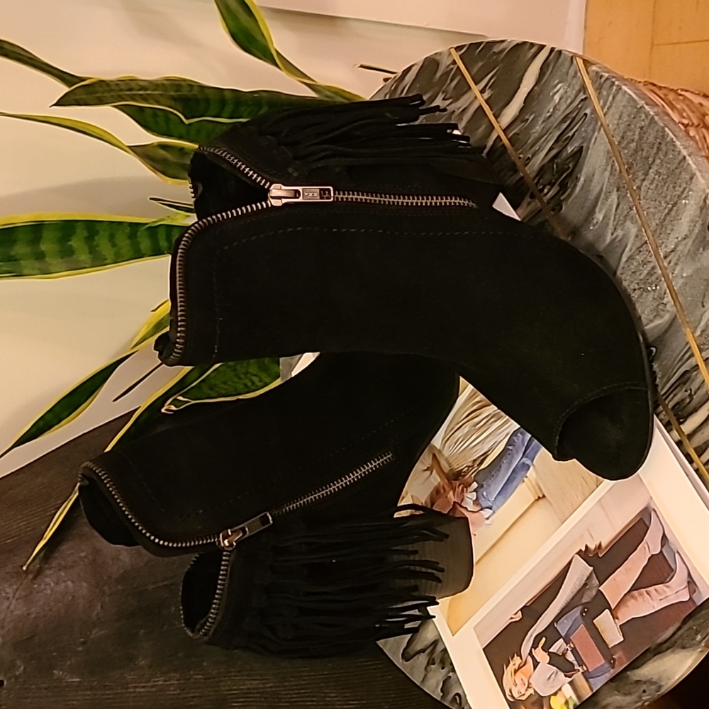 DIBA TRUE I CONIC BLACK COW SUEDE FRINGE BOOTIE Stacked Heel/ Open Toe sz 9